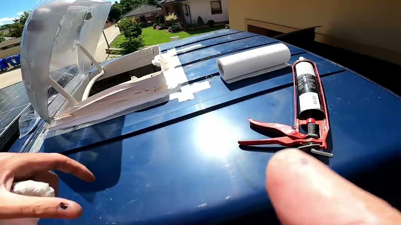 Staviam obytnú dodávku karavan #13 BeFreeOne - Strešné okno a strop