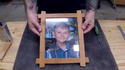 Wood Picture Frame Using Half Lap Joints