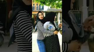 Hijab Cantik Imut Goyang Hot