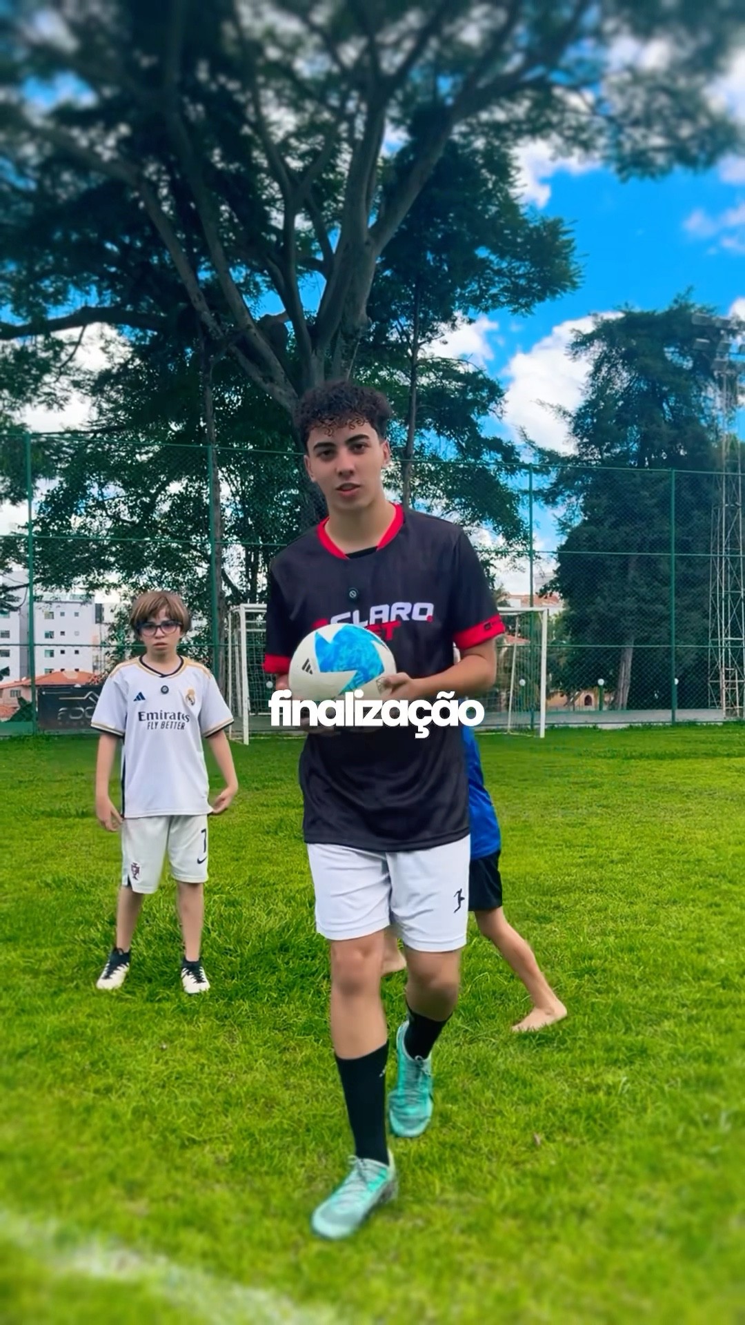 VOLTEI A JOGAR COM MINHA CHUTEIRA QUE MEU IRMÃO QUEIMOU! ?