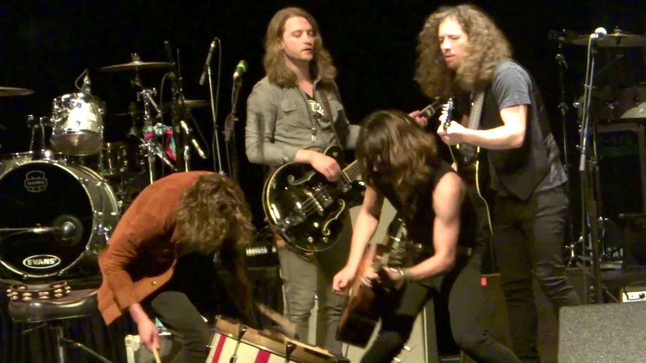 Tyler Bryant & The Shakedown Acoustic Live 2015 =] Wayside :: Downtown Tonight [= U of H, Tx - Dec 3 houston zoo