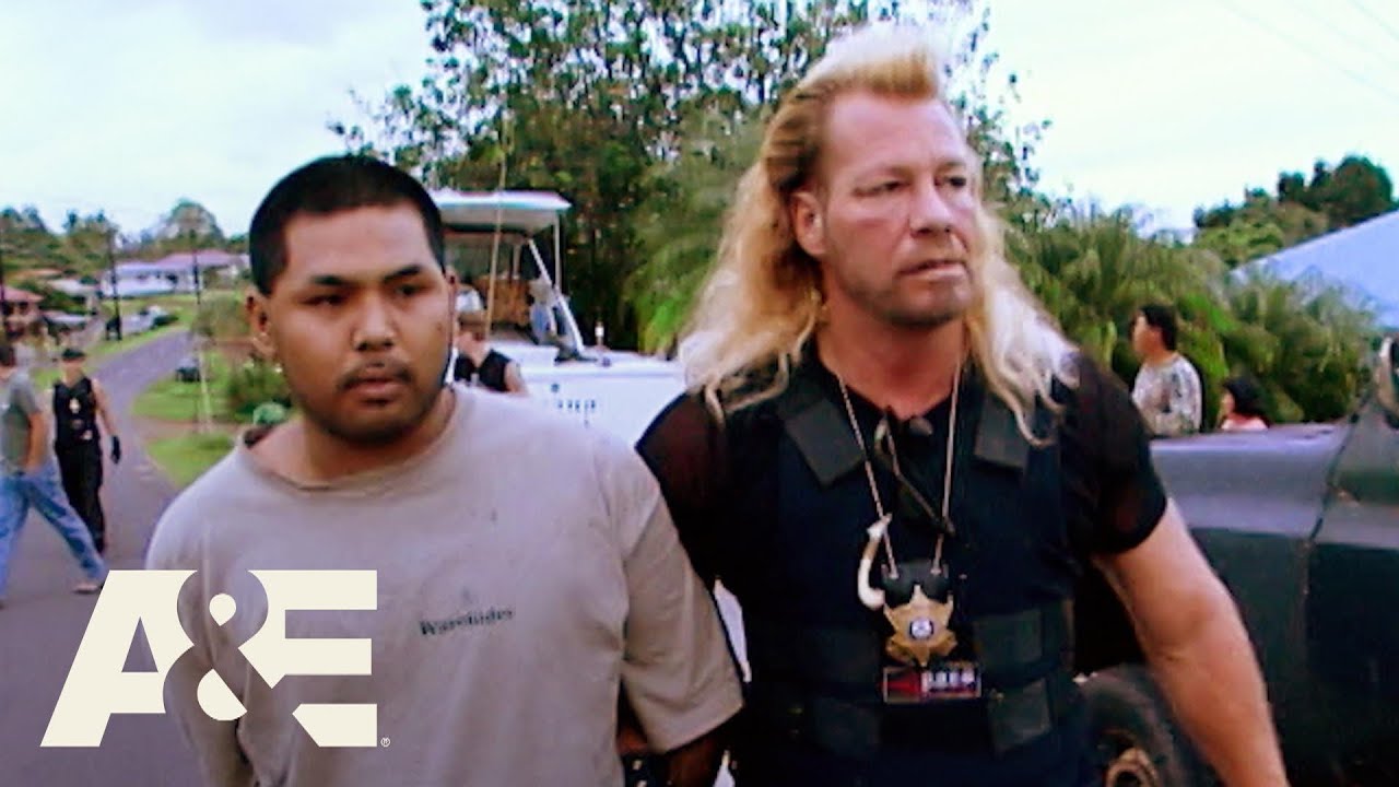 ⁣Convincing a Convict to Turn Snitch For His Freedom | Dog the Bounty Hunter | A&E