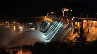 Красноярская ГЭС, сброс воды 2021. Дневная и ночная съемка.