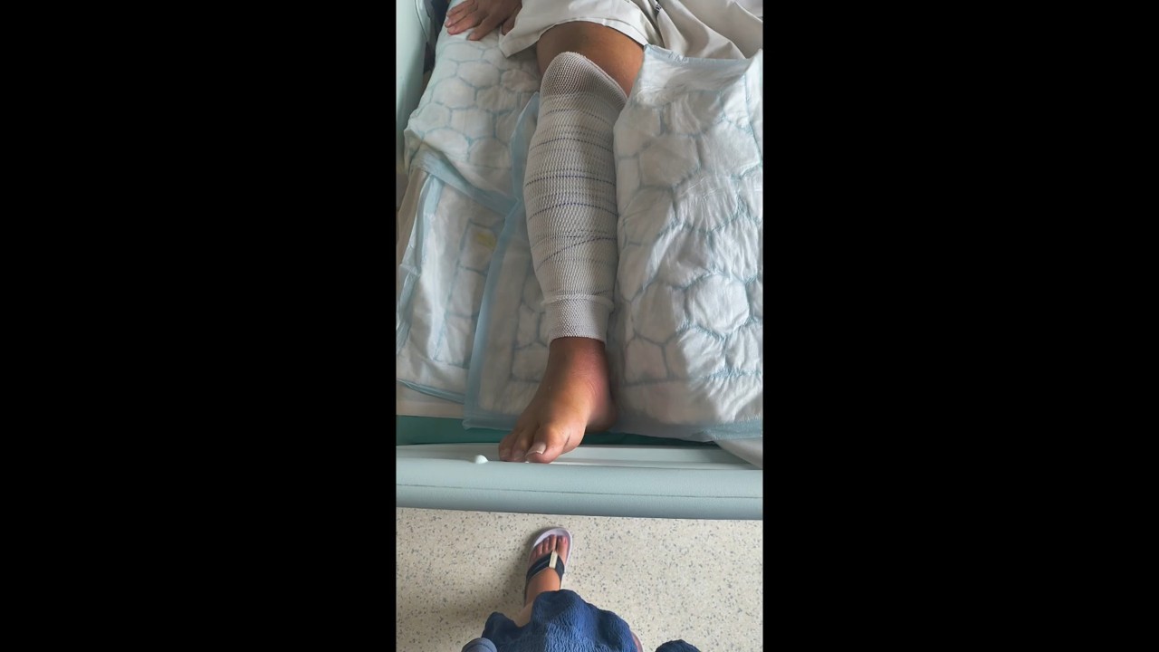 ⁣🚑⛵*Warning: Medical Photos* Emergency At Sea Captain Has a Severe Infection
