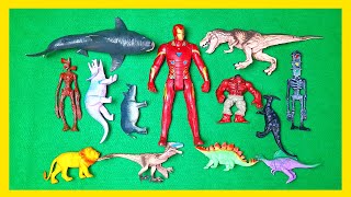 Dinosaurs Vs Kingkong Vs Godzilla = JWE 2, Trex, Parasaurolophus, Hulk, Rhinoceros