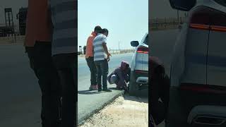 “Tyre Puncture Drama: Wife Saves the Day! 😂🚗” #ksa #riyadh