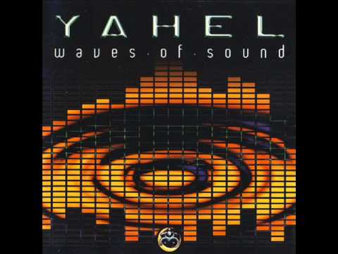Mira Yahel Last man in the universe en YouTube