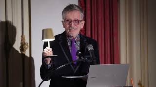 Creating Desire: The Changing Face of Window Dressing by Simon