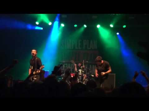 Simple Plan - Kiss Me Like Nobody's Watching - Sydney Sep 10, 2016