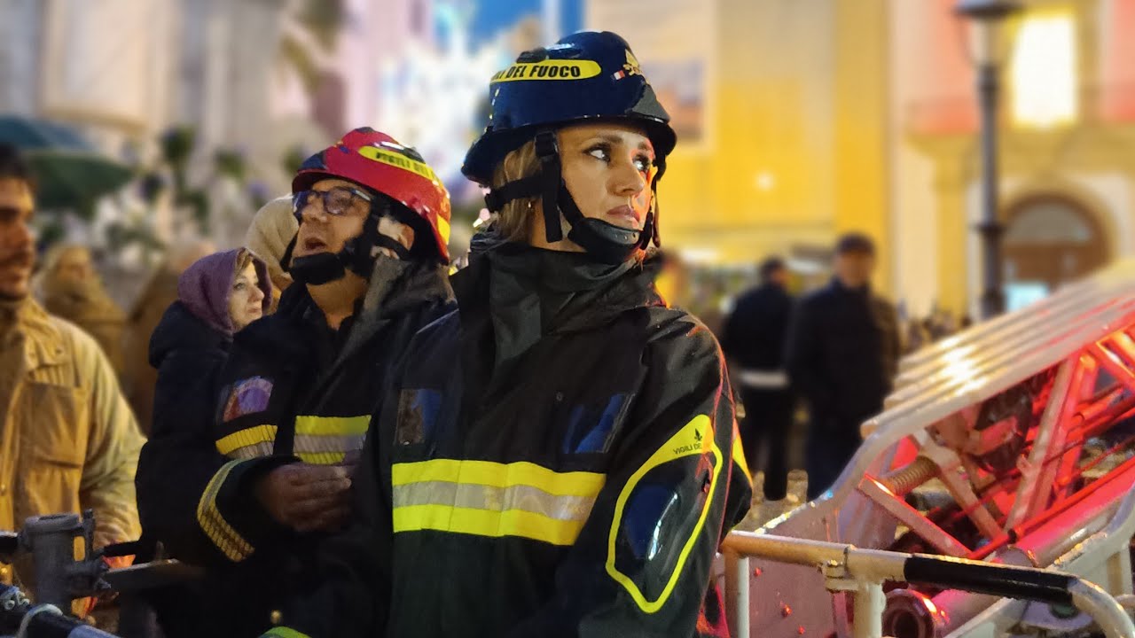 vigili del fuoco Palermo: [OMAGGIO FLOREALE PER LA FESTA DELL'IMMACOLATA]