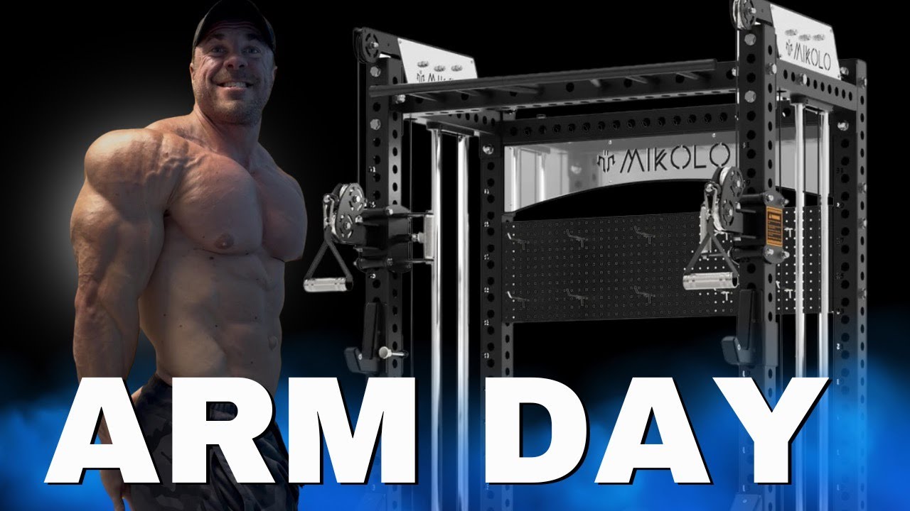 Домашняя тренировка для рук (показаны все упражнения для трицепсов и бицепсов)