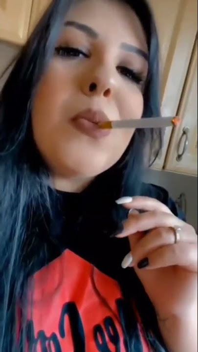 Smoking Girls||#smoking #smokinggirls #girlssmokingstatus