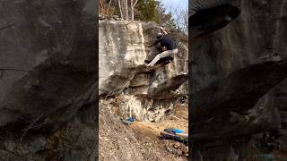 Roadkill Direct v5 @ Peters Branch, Missouri #bouldering #climbing #rockclimbing