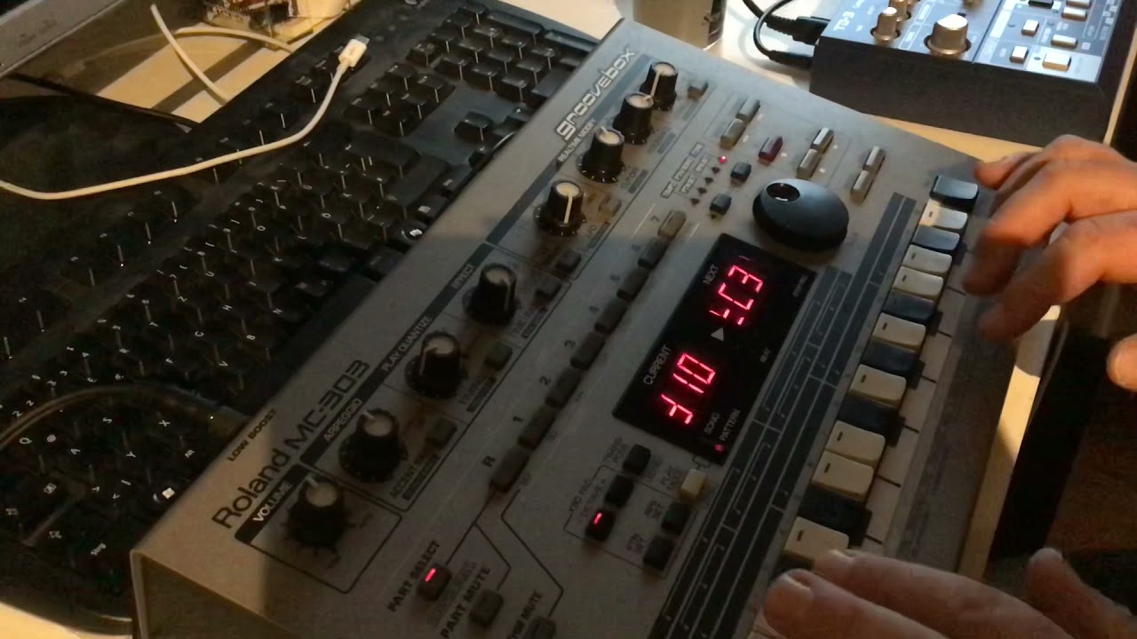 Roland MC 303 Techno Jam