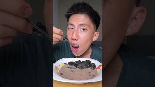 Mukbang Black Cookies pake Susu Coklat Terenak #kuliner #mukbang