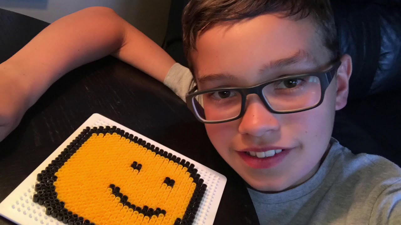 Roblox Yellow Noob Head Youtube - perler bead roblox piggy