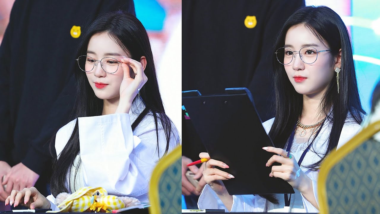 221204 우아 (woo!ah!) 우연 (WOOYEON) - 팬들의 우아 상사병을 진단해주는 닥터 박진경 - CTS컨벤션홀 팬 ...