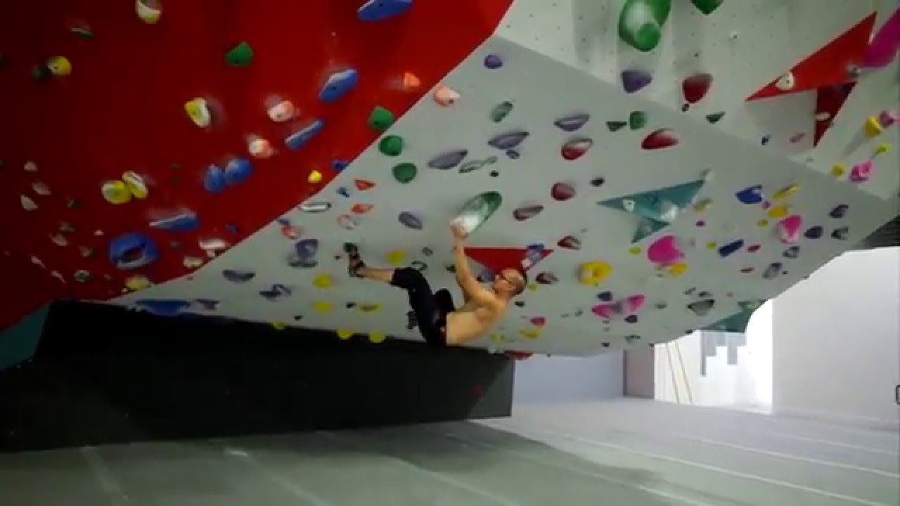 V7 at Cliffs of Id - YouTube