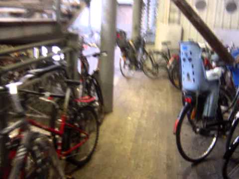 bike-storage-on-central-railway-station,-lund