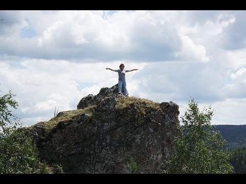 Аликаев камень - тот самый Марьин утёс их к/ф "Тени исчезают в полдень"