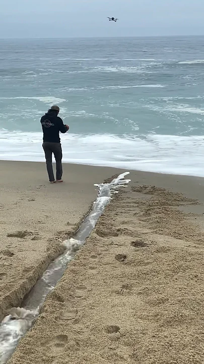 13 YEAR OLD KID BREAKS RIVER INTO OCEAN 😳🤯