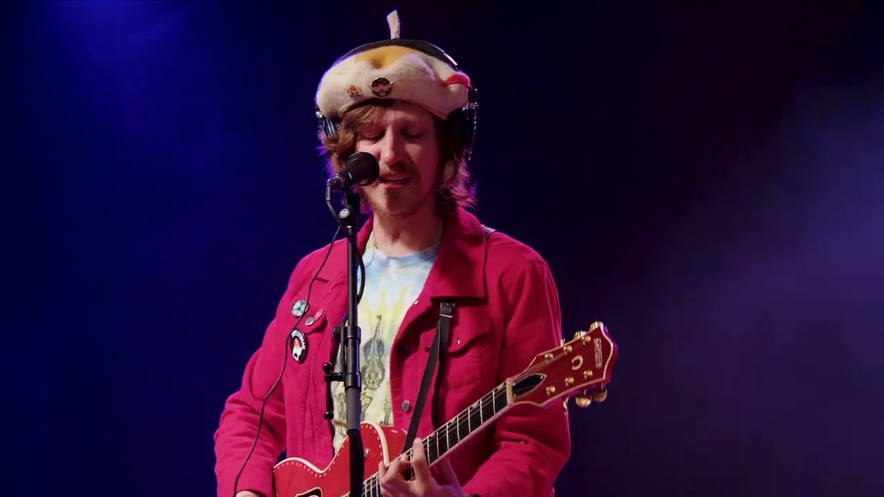 DeeOhGee: I've Got Livin' to Do