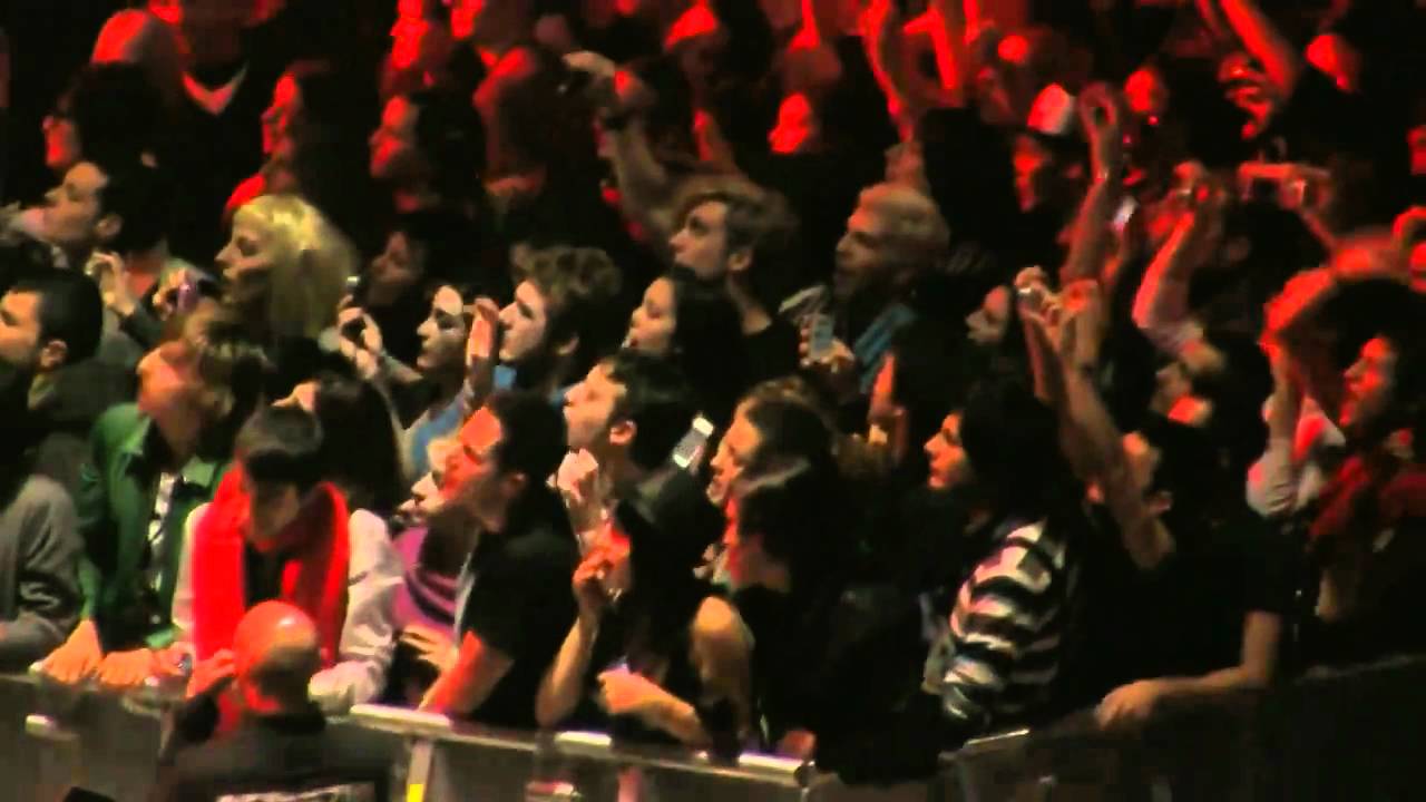 Lady Gaga HD - THE MONSTER BALL TOUR LIVE - ( BAD ROMANCE )- Mediolanum Forum Milano ITALY - 12/2010