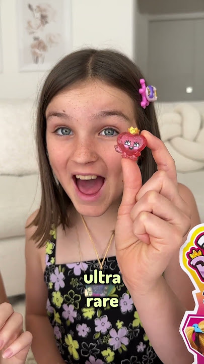AD. What makes a great friend?? A Pinky Promise Playdate!! 💖 #PinkyPromiseFriends #FriendshipCharms
