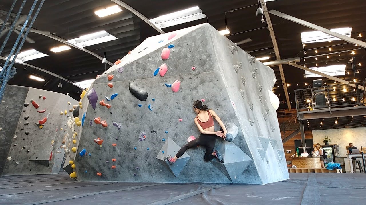 My Favorite Boulder of the Week Drop Knee & Dyno, Climbing Gym at