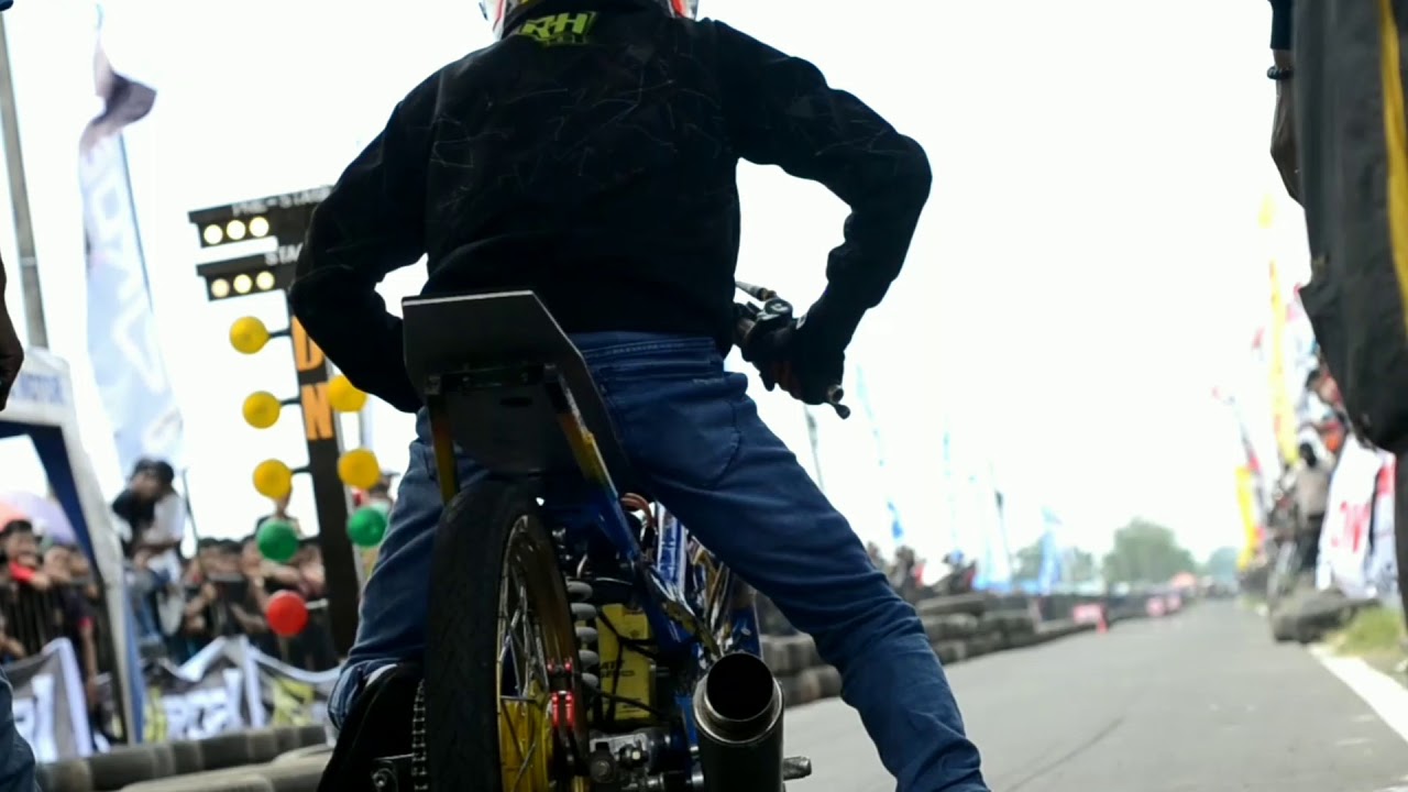 Cinematography Drag Bike Kejurnas Swallow Takalar 2017 YouTube Cinematography Drag Bike Kejurnas Swallow Takalar 2017 YouTube