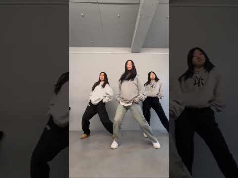 Mira Clumsy - Fergie ✨#tiktok #instareels #dancecover #dancereels #explore #viral #fergie #clumsy #music en YouTube Mira Clumsy - Fergie ✨#tiktok #instareels #dancecover #dancereels #explore #viral #fergie #clumsy #music en YouTube