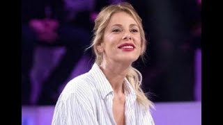 Alessia Marcuzzi Bollente , Seno Naturale In Mostra Atomica Foto