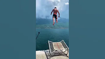 قفز الى الماء بطرقة رووعة Super Shorts 