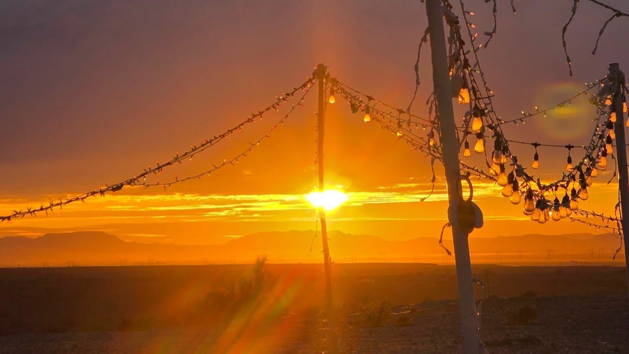 Предотвратите замерзание труб и выполните ремонт пола.