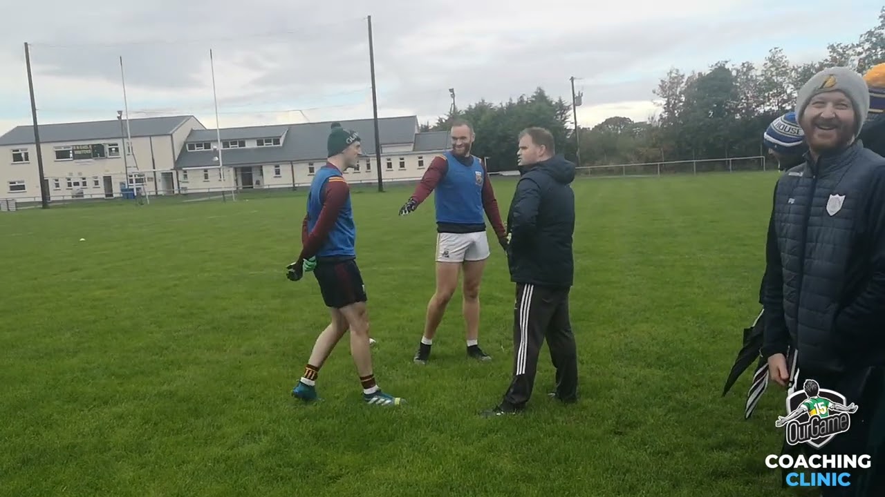 ♻️Davy Burke on how to move a defence from the middle♻️