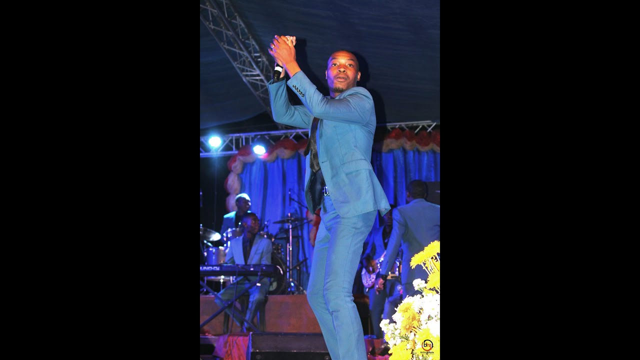 Ndinosimuda 'She by Pastor E Marecha (Ndotsvaga imi)