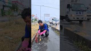 Removing Massive Trash From a Flooded Street Drain #cleaning #shorts #flooding #debris