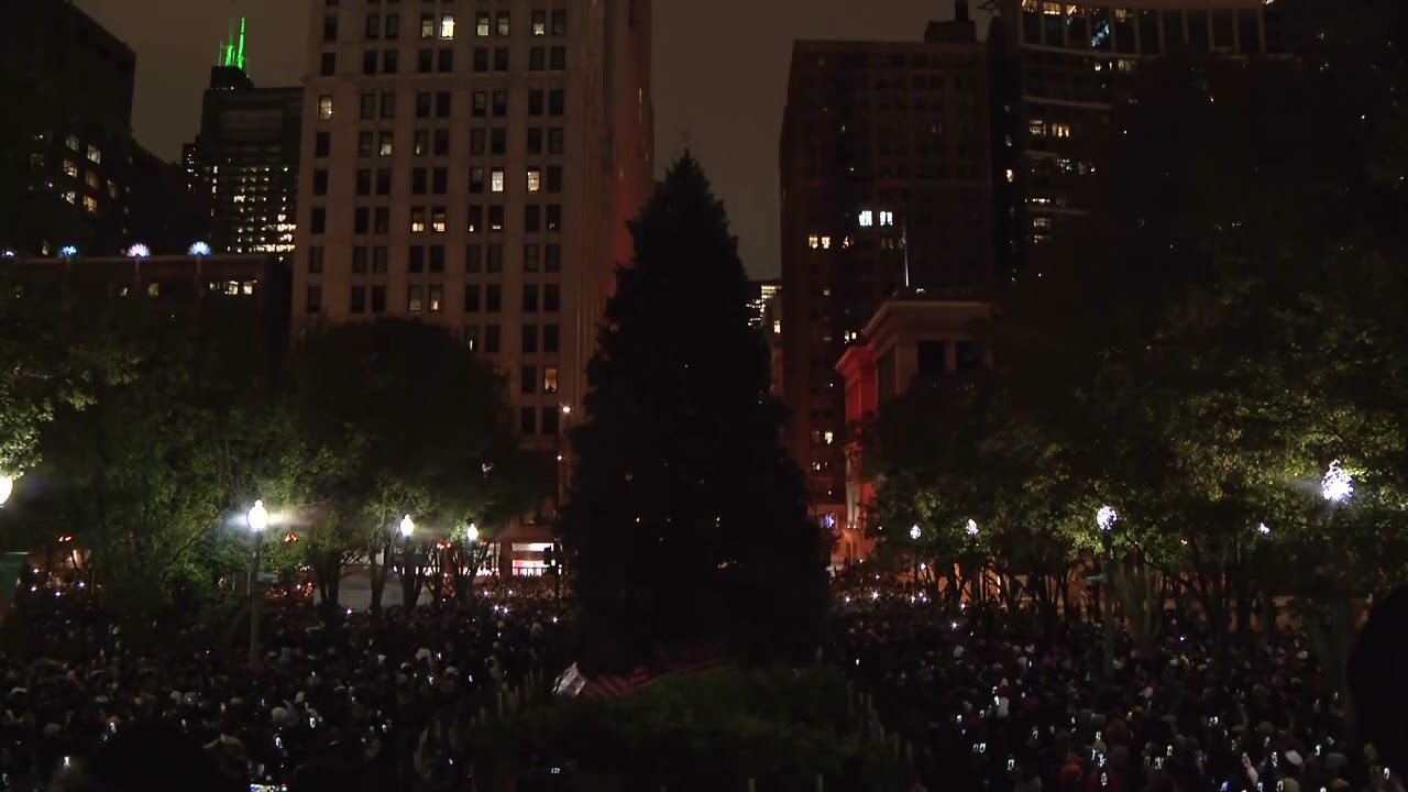 В Чикаго прошла официальная ежегодная церемония зажжения рождественской елки