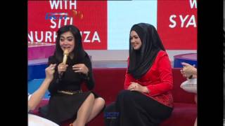 Syahrini Curhat Sama Siti Nurhaliza - dahSyat 19 Oktober 2014