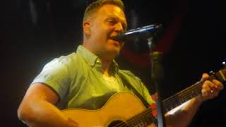 Video thumbnail of "Matthew West - Grace Wins (Live)"