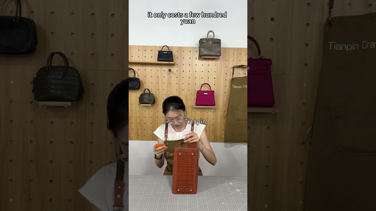 BK25 saddle leather handbag in gold-brown color. If you like it, please leave your comments!