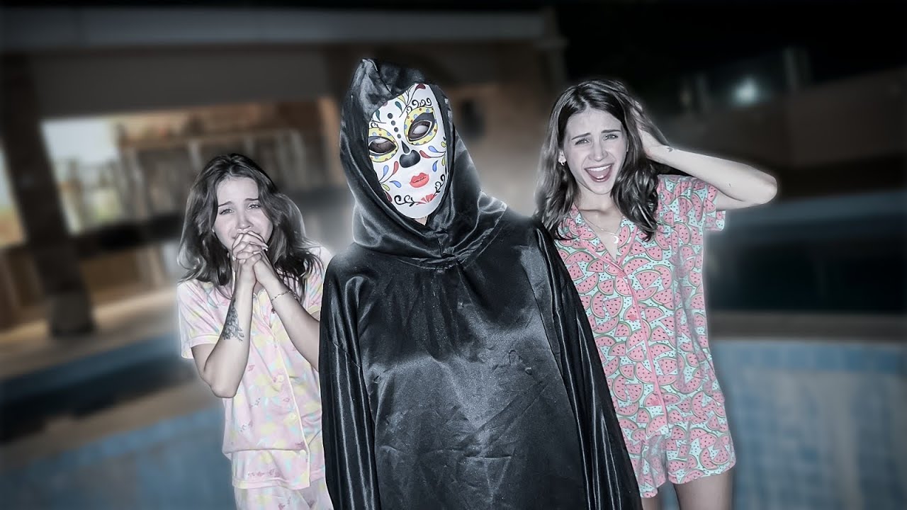 A MENINA ESTRANHA VOLTOU...