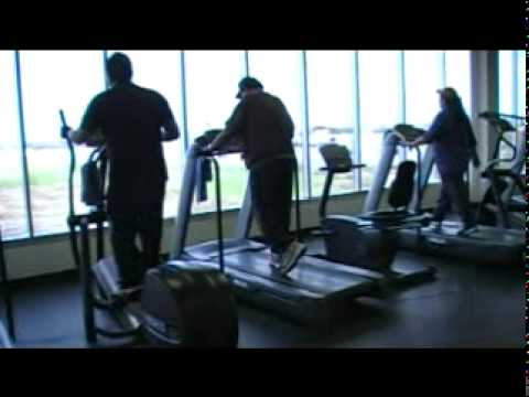 promocionan gimnasio de la UAT 