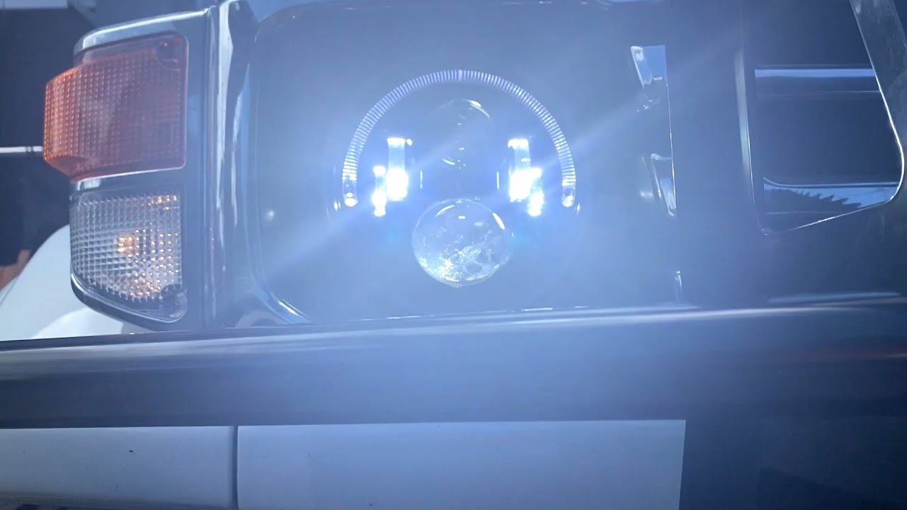 Как я установил карбоновые фары Stedi на Troopcarrier HDJ78RV