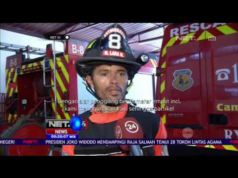 Video: FDNY Menyelamatkan Anjing Yang Terjebak Dalam Kebakaran Lima Alarm