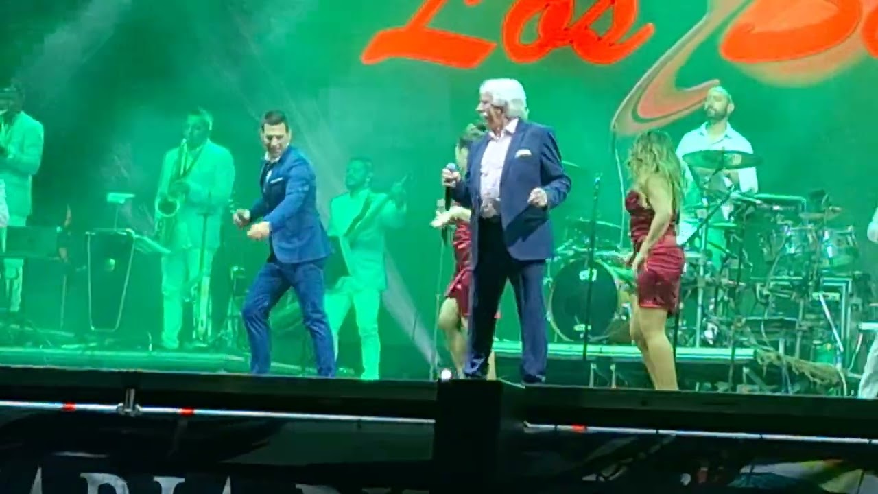 Orquesta Los Satélites/Salve Sabrosa.Amig@s de Sito Sedes.Homenaje en la Plaza de María Pita 