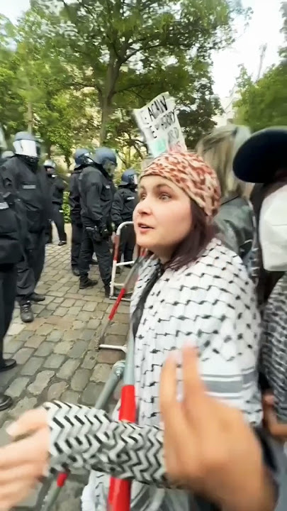 free free palastain #breakingnews #labbaikyaaqsa #maherzain #freepalestine #geonews #hijab