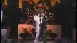 DANIELA ROMO EN VIVO 1989 -3