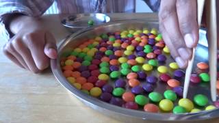 Fun Party Game - Grab That Skittle Chop Chop screenshot 1