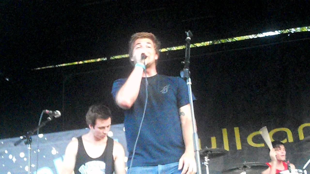 Party Like Your Single-Stephen Jerzak [Live]